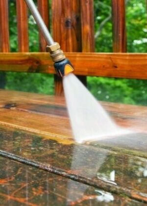 power-washing-wooden-deck-1_1170x650